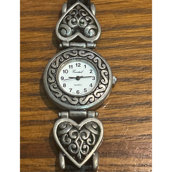 Women's Unbranded Silver Heart Detail Watch with Black Band, One Size - Picture 2 of 5